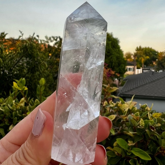 SUPER RARE White Fluorite Tower - Picture 6 of 7